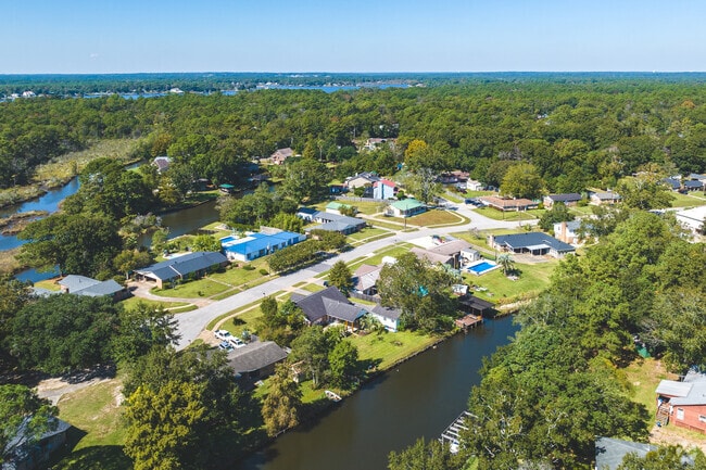 Lourdes is a beautiful neighborhood overlooking Mobile Bay and Dog River.