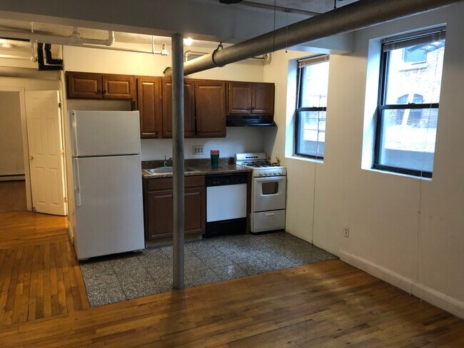 1258 Commonwealth Ave unit B, Allston, MA 02134 - photo 4