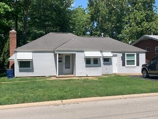 3943 Wright Ave, Saint Ann, MO 63074