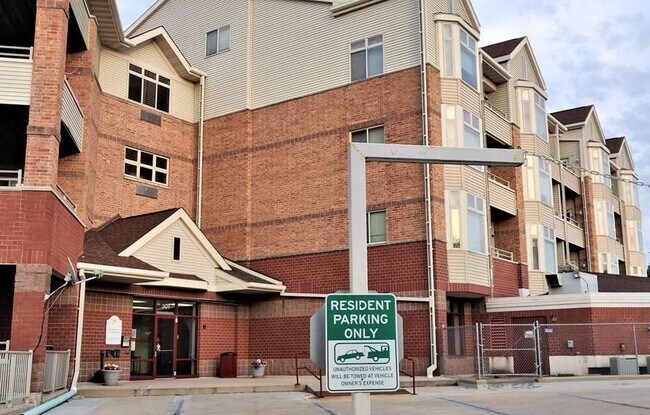 Junction Point unit 304, Madison, WI 53717 - photo 2