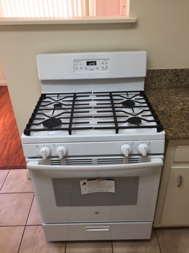 4047 160th St, Lawndale, CA 90260 - photo 4