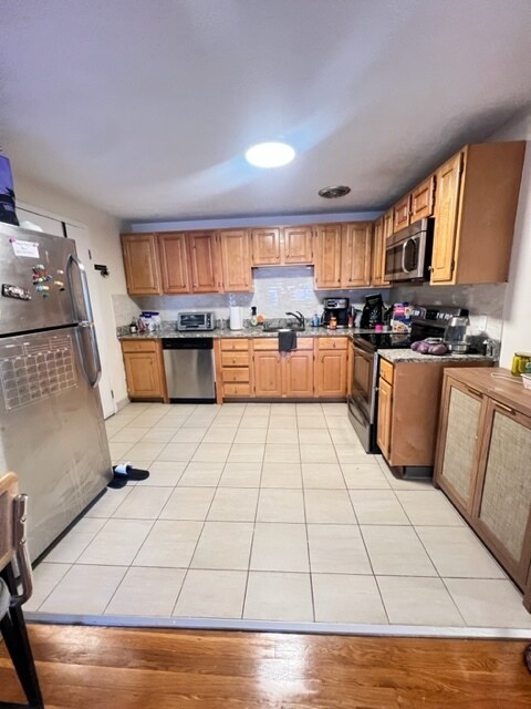 209 Babcock St unit 3B, Brookline, MA 02446 - photo 2