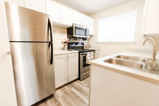 737 7th St SE, Puyallup, WA 98372