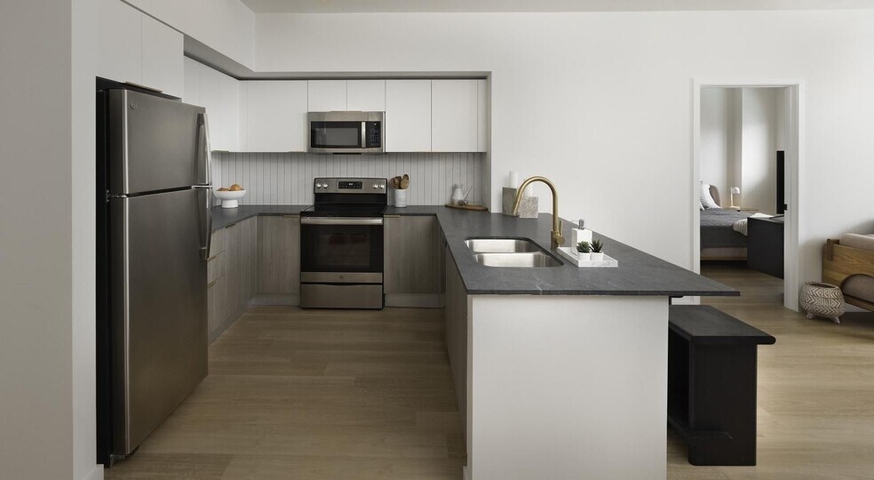 11422 NE 13th Ave unit B1, Miami, FL 33161 - photo 1