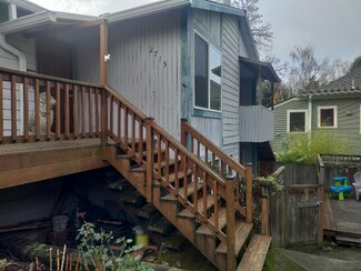2715 SE 28th Ave, Portland, OR 97202