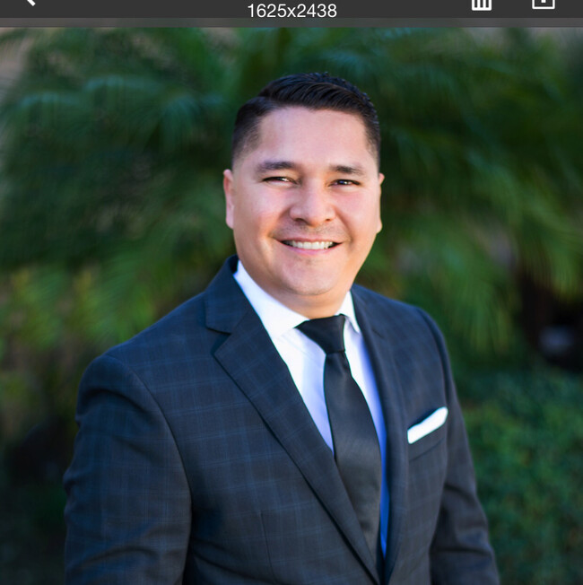 Agent Photo