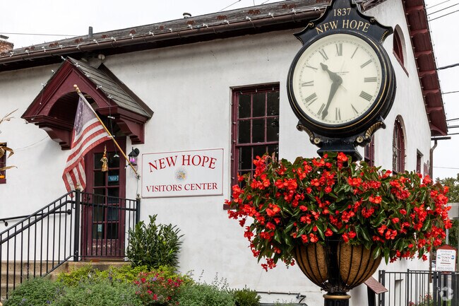 The Visitors' Center features an outdoor garden area and public restrooms in New Hope.