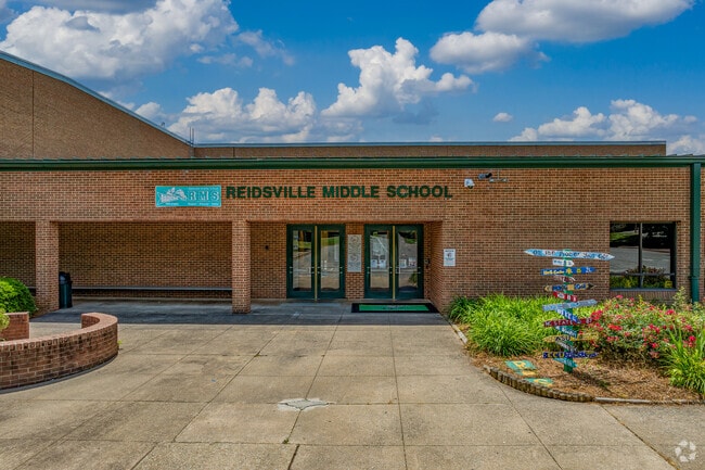 Reidsville Middle School serves over 600 students in the Reidsville area.