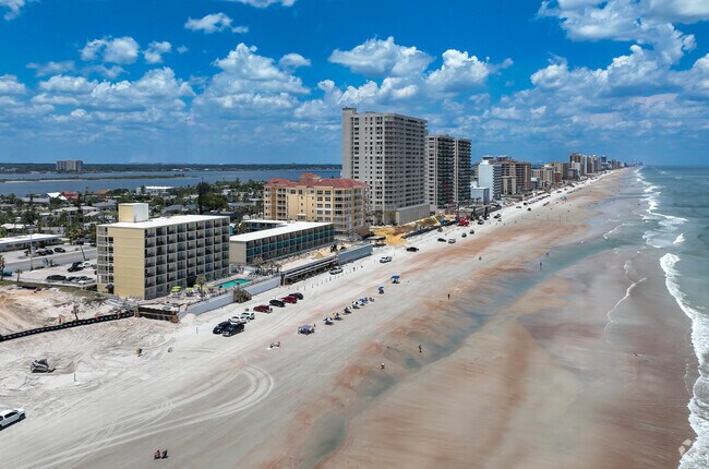Greater Daytona prides itself on being a suburb of Daytona Beach.