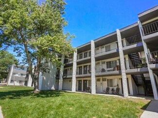 9700 W 51st Place, Arvada, CO 80002