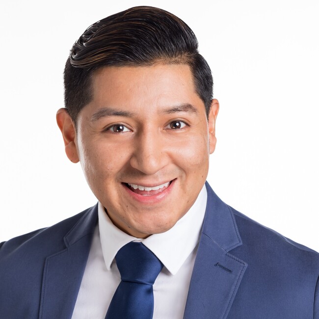 Agent Photo