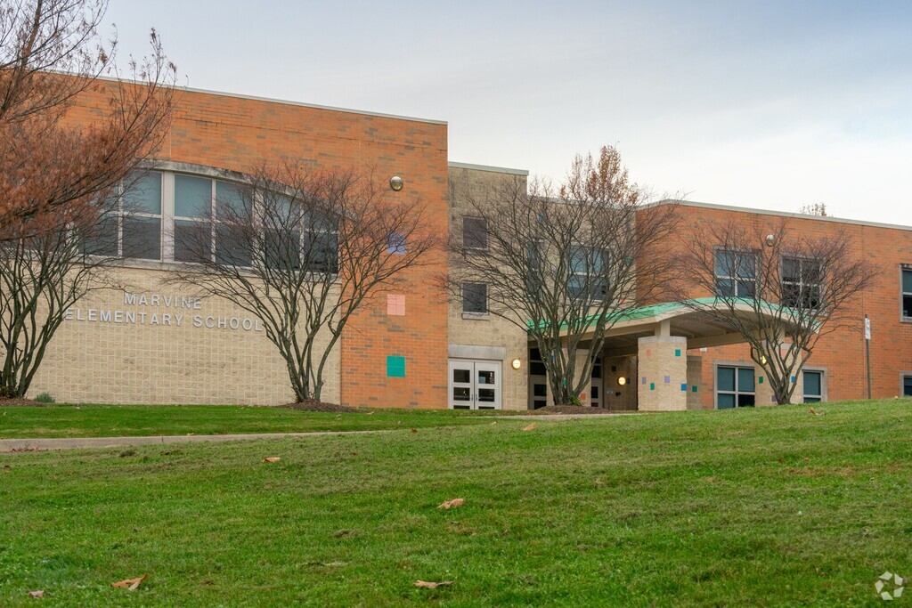 Marvine Elementary School serves students in the Freemansburg community.