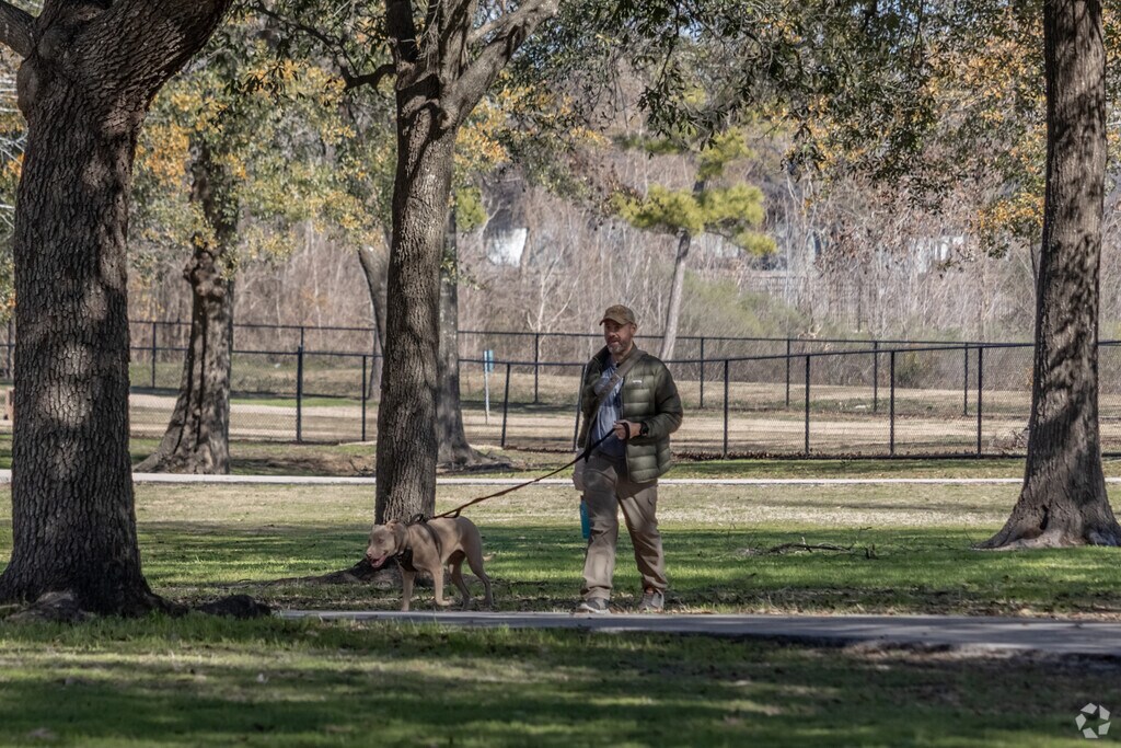 14655 Champion Forest Dr Unit 702, Houston, TX 77069 MLS 43745613