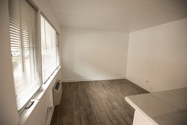 40 Harrison St unit 4, Oak Park, IL 60304 - photo 5