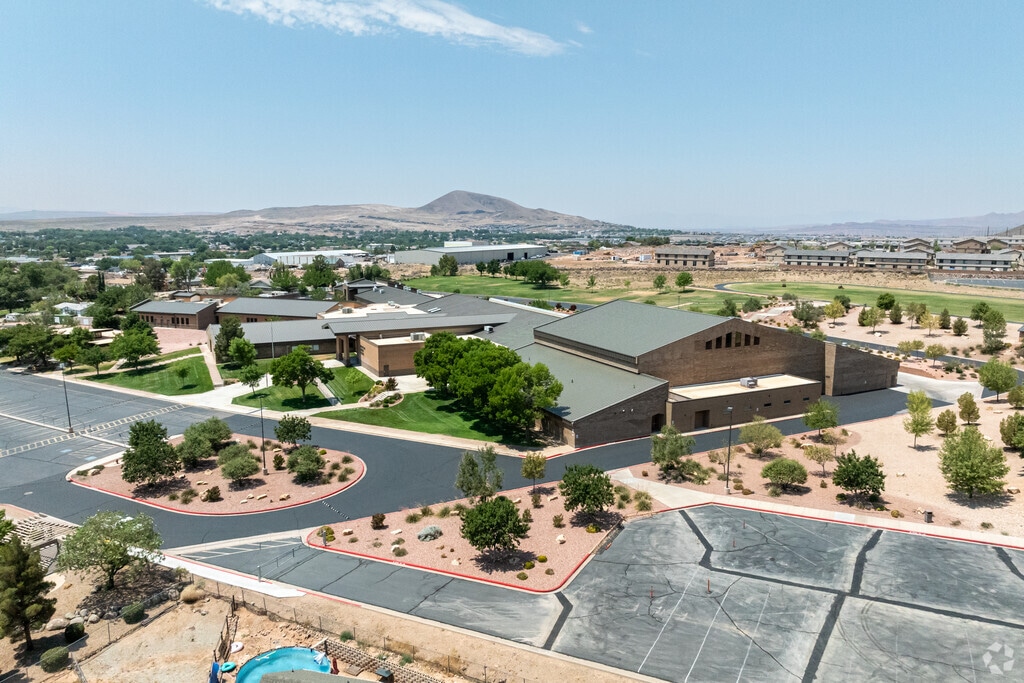 Hurricane Middle School is part of the Washington County School District.