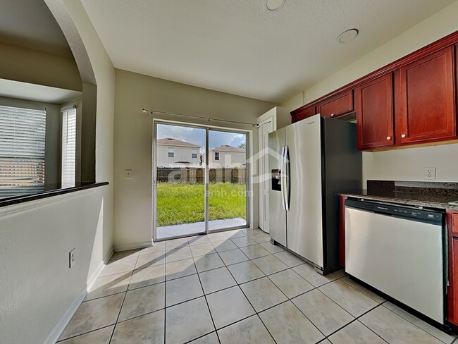 12769 Evington Point Dr, Riverview, FL 33579 - photo 4