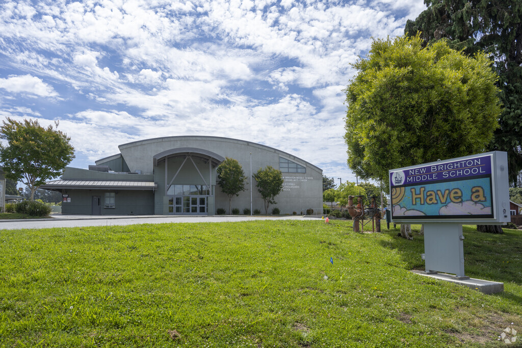 New Brighton Middle School has a wonderful campus for its students.