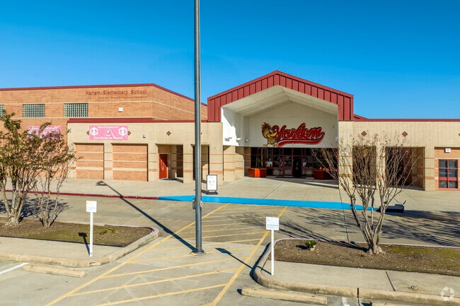Harlem Elementary, a partner with LCY Elastomers, believes all students matters in every moment.