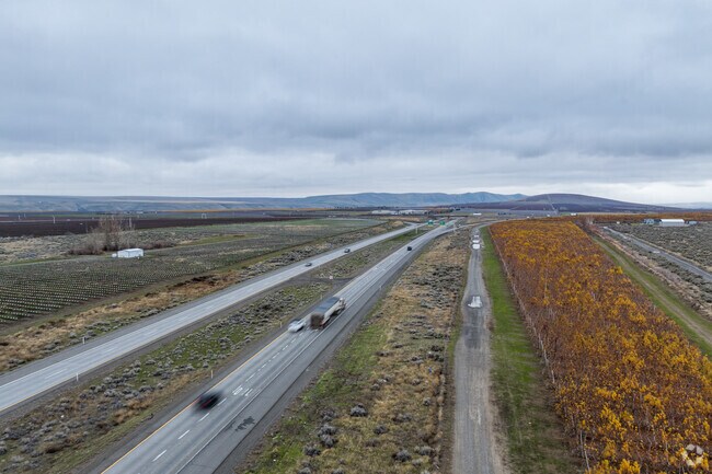 I-82 is a major freeway that locals use to get around.