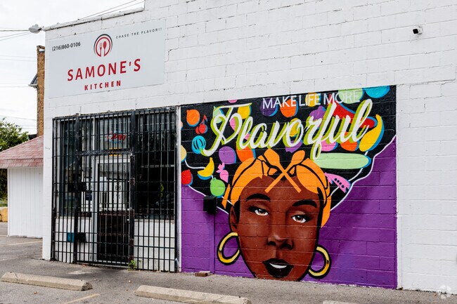 Locals chase the flavor at Samone's Kitchen in Mount Pleasant.