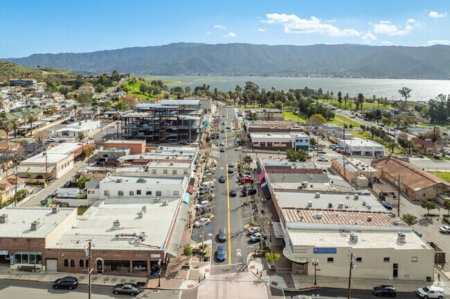 Riverview rests near the northeastern corner of Lake Elsinore, poised between the city’s historic downtown and the Lake Elsinore Diamond Stadium.