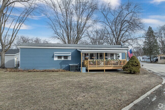 Willow Lake Estates features a mix of waterfront and standard home lots.