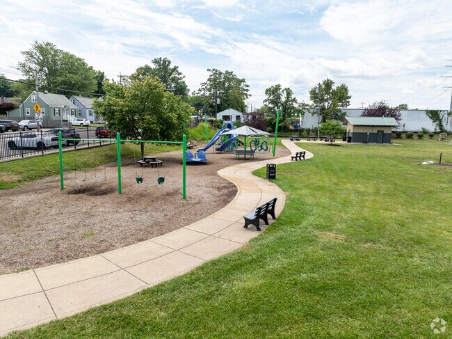 Enjoy some sunshine at Volunteer Park.
