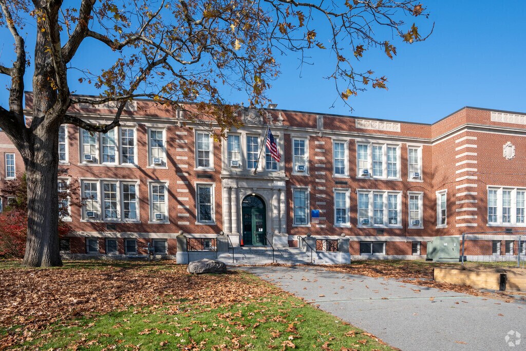 William Channing Elementary School is an elementary school located in Hyde Park.