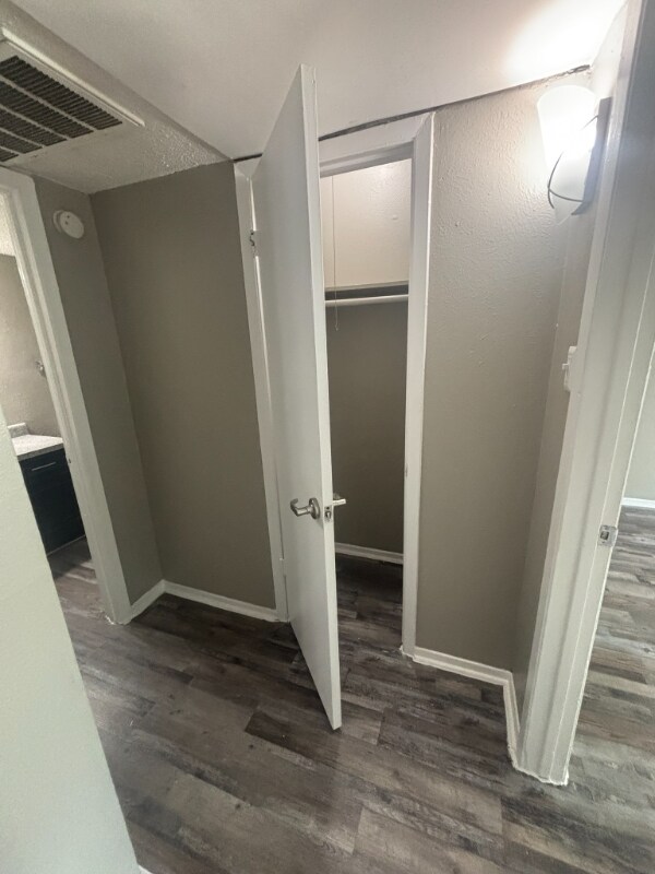 531 Bedford Rd unit 221, Bedford, TX 76022 - photo 6