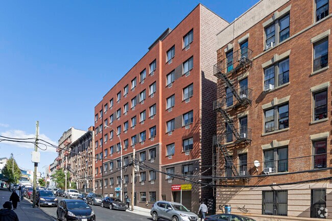 Fordham Manor residents can choose from multi family homes to single family residences.