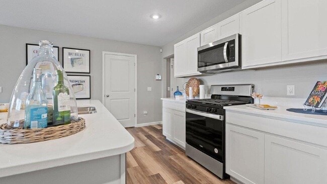 655 Malfoy Ct, Bluffton, IN 46714 - photo 7