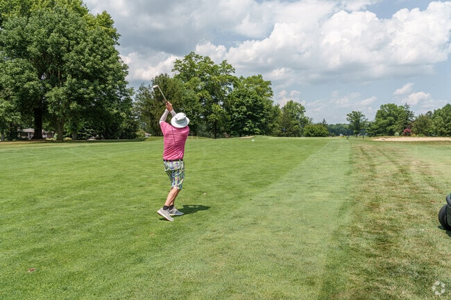 Four Seasons Golf Club is a popular public course for players both old and young.