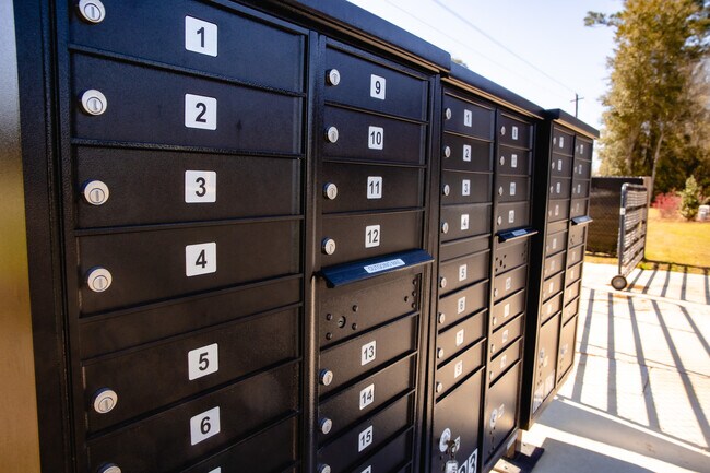 Mailboxes at Platform Flint River