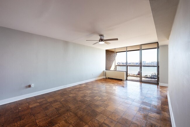 Park Hudson Apartments, North Bergen, NJ 07047 - photo 2