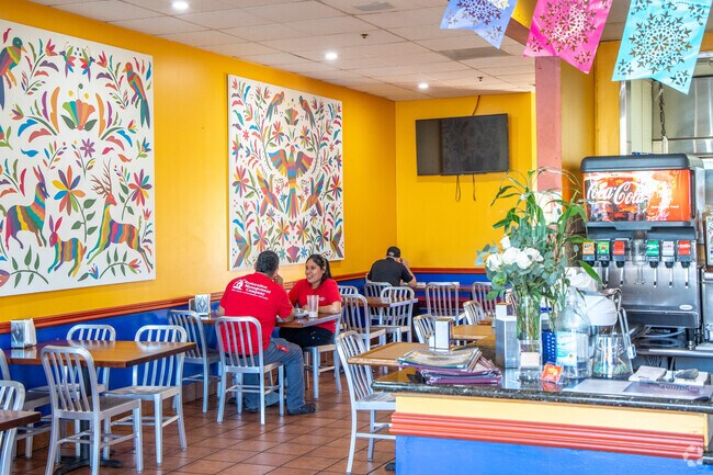El Taquito #2 brings the home-cooked flavors of Mexico to the Santa Clara neighborhood.