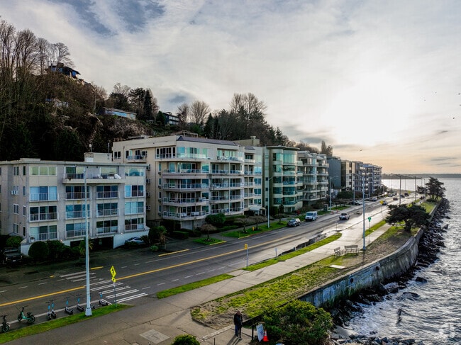 Low-rise condos in Alki can be found tucked between waterfront businesses.