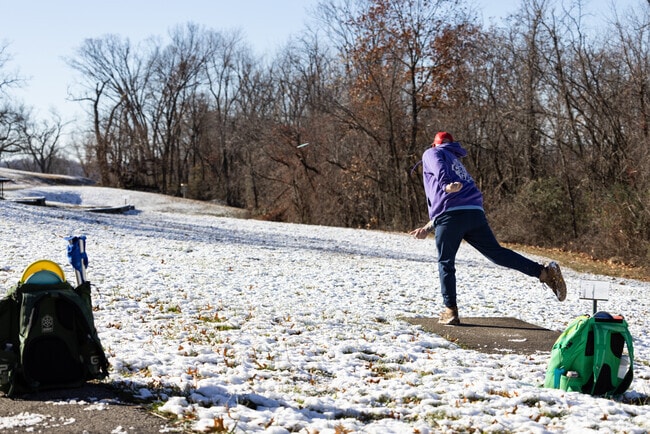 Play a round of disc golf any time of the year in Rotary Park next to Walnut Hills.