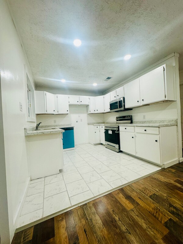 2098 Pinecroft Cir, Shreveport, LA 71108 - photo 5