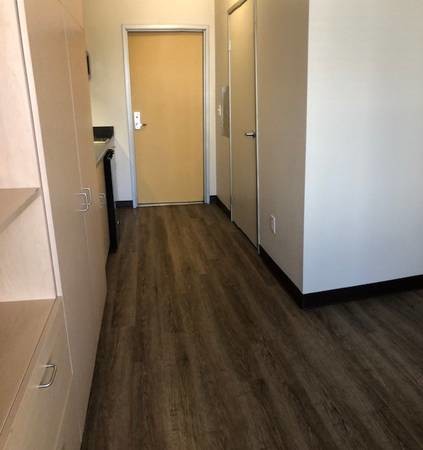 Island Village Apartments, San Diego, CA 92101 - photo 6