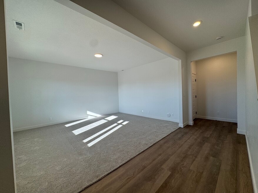 1211 N 1875 W, Layton, UT 84041 - photo 1