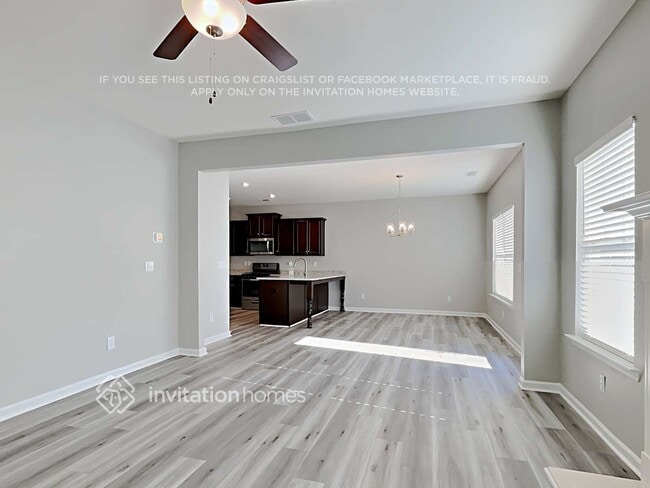 1046 Shadow Glen Dr, Fairburn, GA 30213 - photo 5