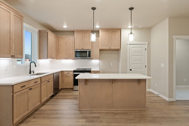 4411 W Thrush St, Moses Lake, WA 98837 - photo 5