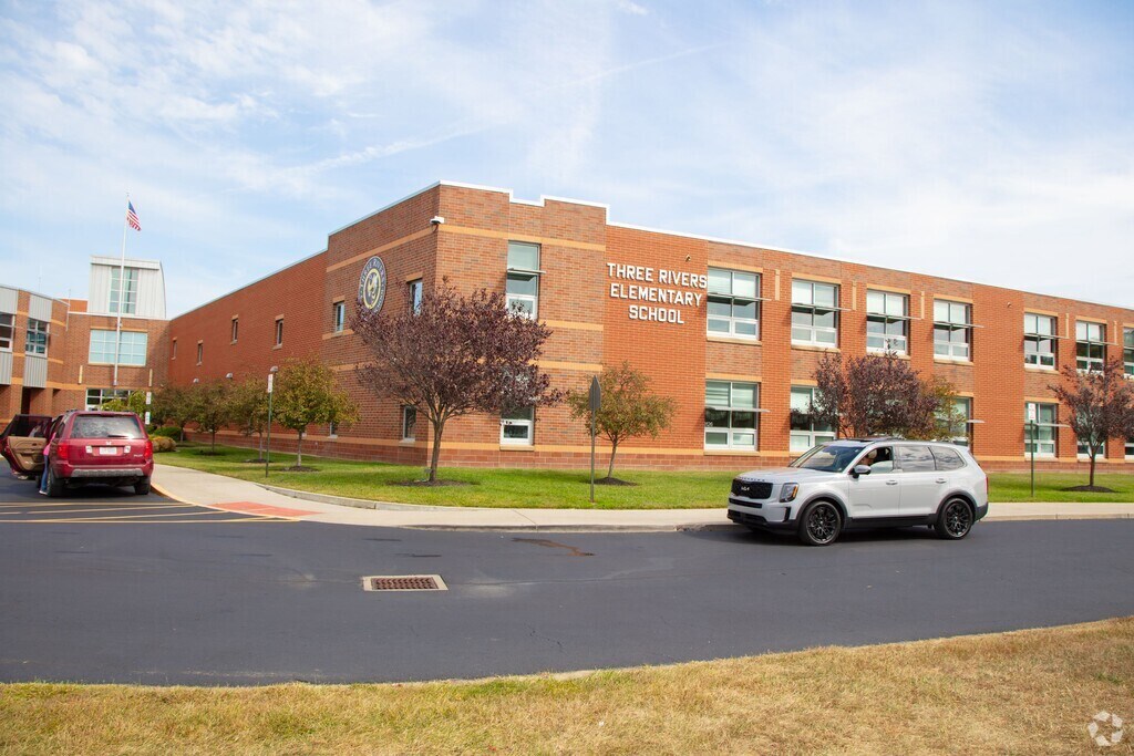 Three Rivers Elementary serves students in the Outer Hamilton County community.