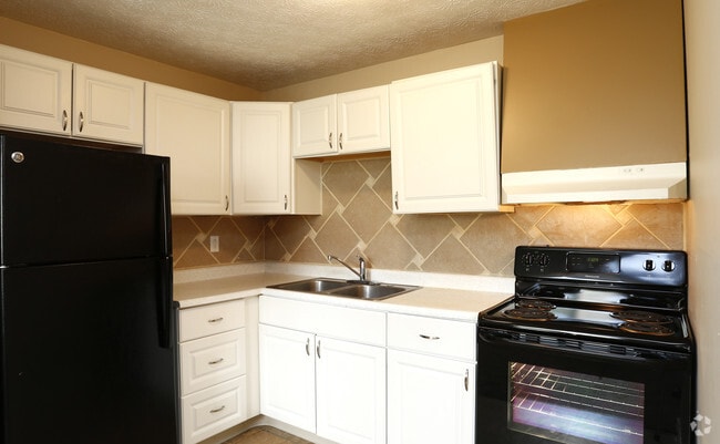 Overlook at Sunset, Cincinnati, OH 45238 - photo 6