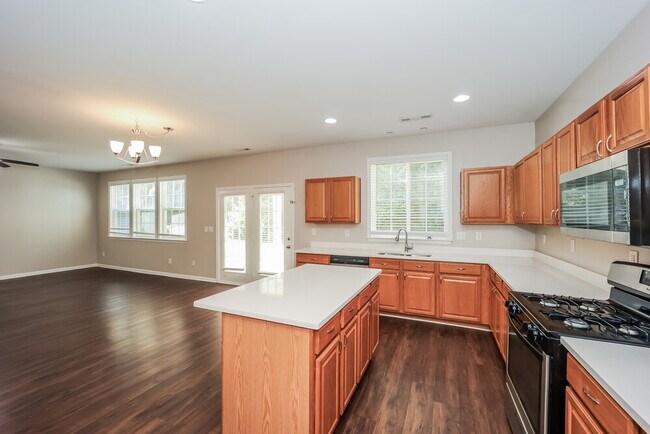 54 Brookview Dr, Newnan, GA 30265 - photo 6