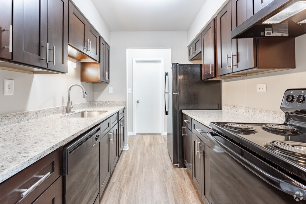 Westbridge Apartments, Park Forest, IL 60466 - photo 1