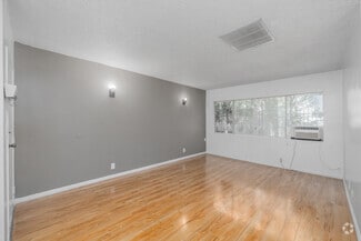 1216 N Las Palmas Ave, Los Angeles, CA 90038
