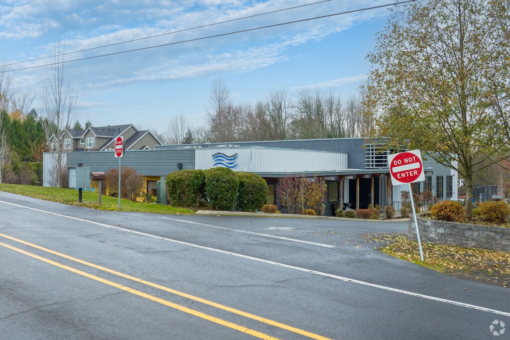 Three Rivers Charter School is a private school on SW Ek Rd in West Linn, OR.
