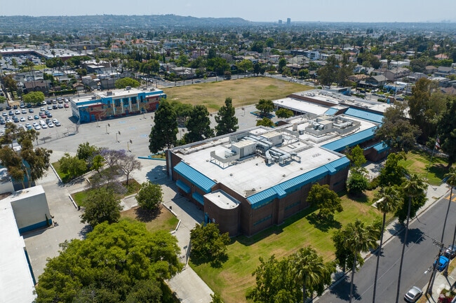 Johnnie L. Cochran Jr. Middle School received a C from niche.