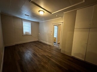 23 S Dubuque St Unit 3, Iowa City, IA 52240
